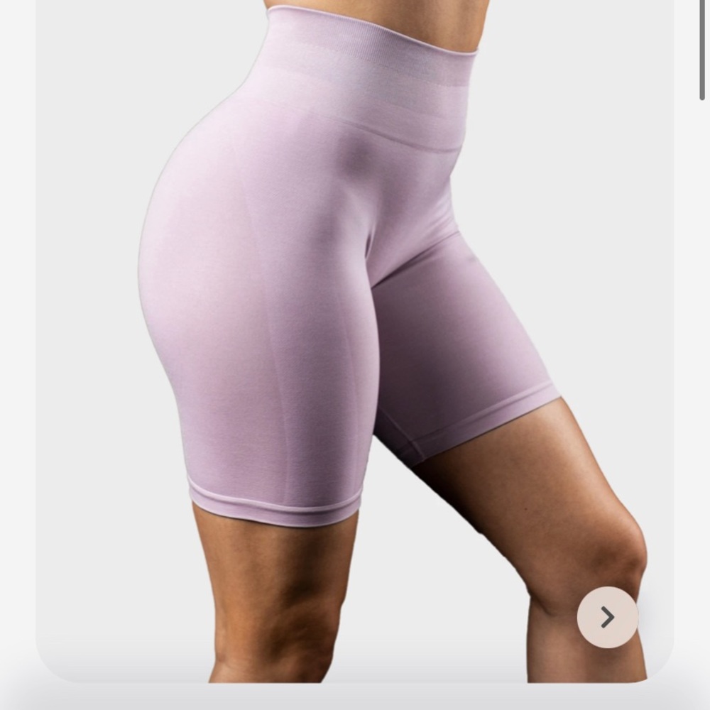 Alphalete biker shorts pink 🌸